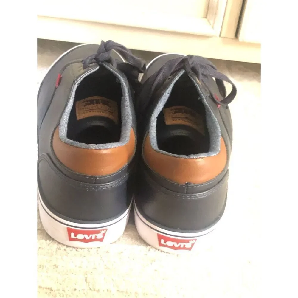 Levis Comfort Men’s Sneakers US Size 13